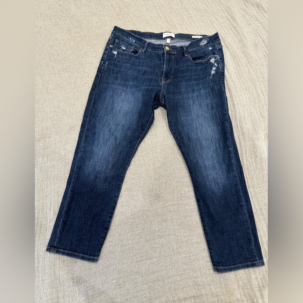 FRAME Le Garcon Crop distressed jeans